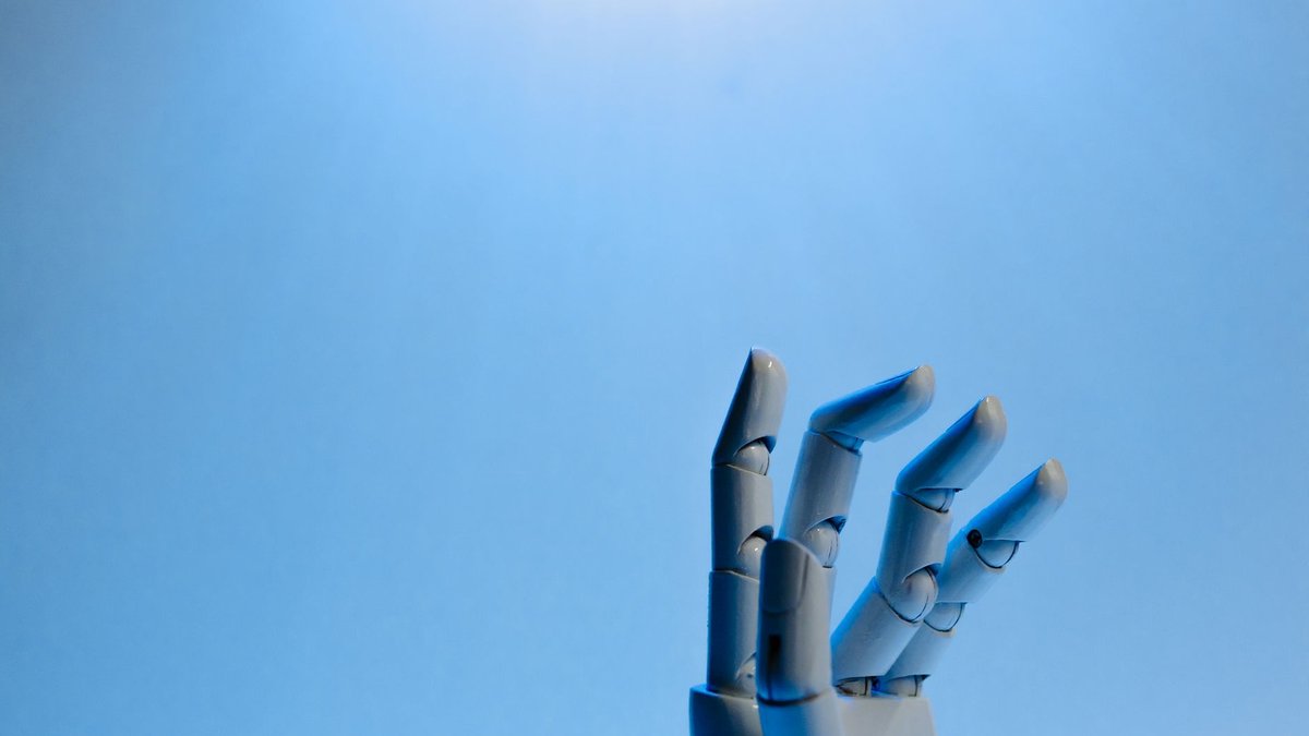 Turbulent AI Era: Gates's Critical Choices Echo in 2026