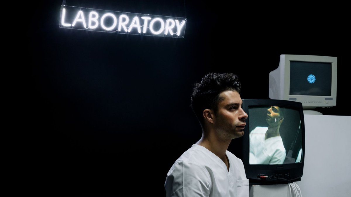 Healthcare Futurism: Navigating 2026's Medical Frontier