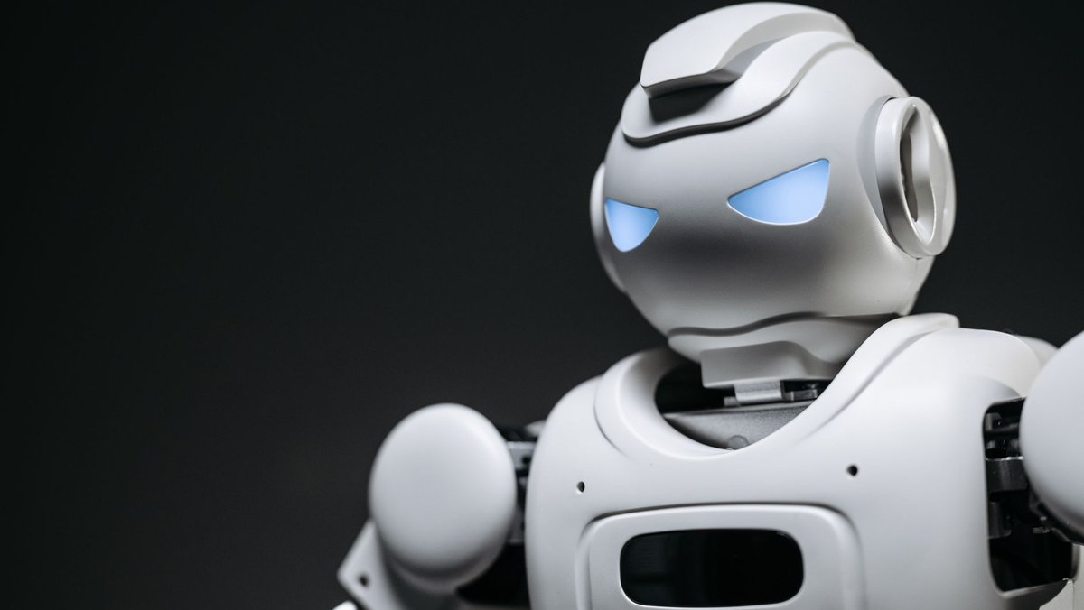AI 2035 Impact: Assessing Future Tech Predictions in 2026