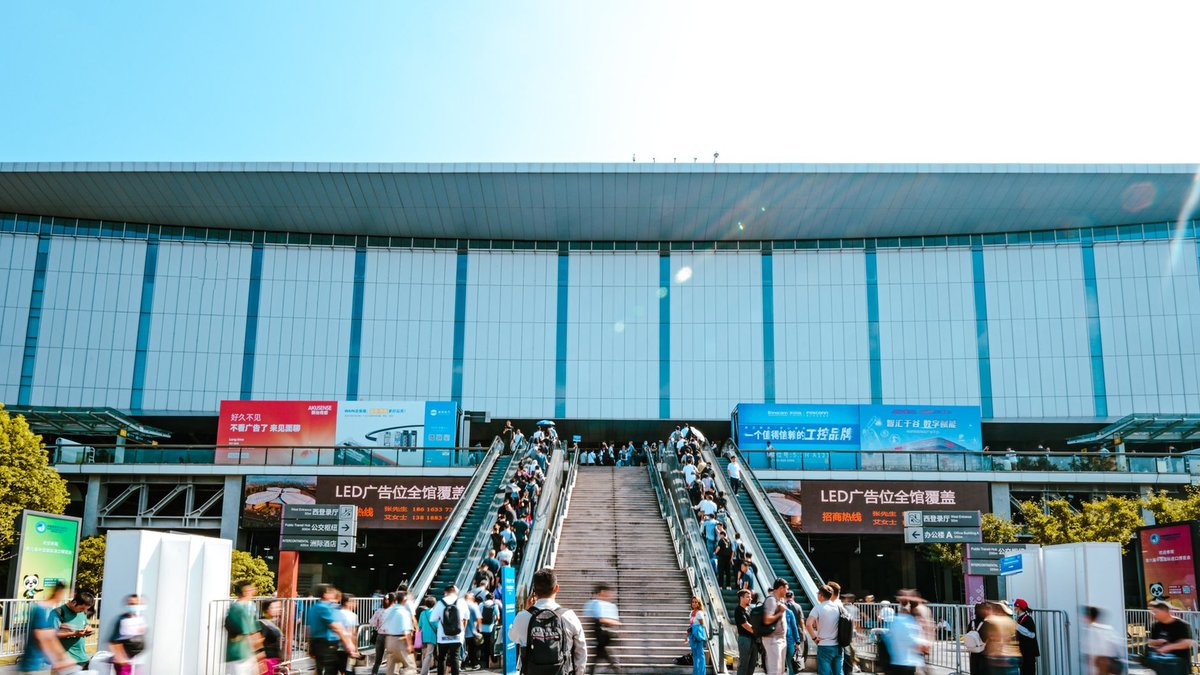 Hong Kong's Enduring Role: A Retrospective on HKTDC Electronics Fairs