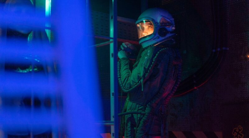 Bezos' 2045 Space Living Prophecy: On Track or Orbital Dream?