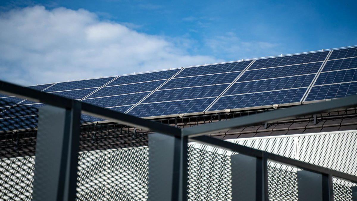 Data Centers' Energy Future: The Clean Energy Imperative in 2026